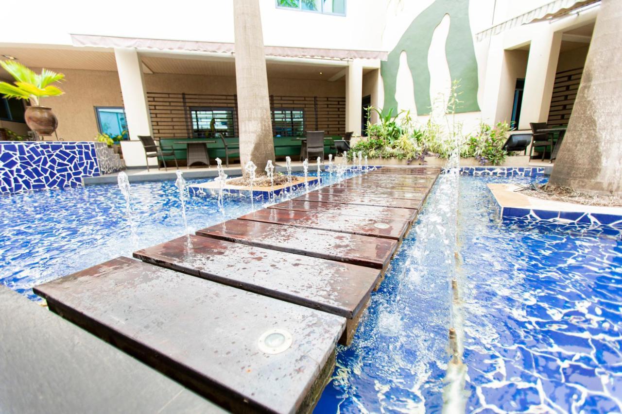 Best Western Premier Accra Airport Hotel Exterior photo